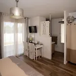 Maison Lucilda Oda ve Kahvaltı Pessac