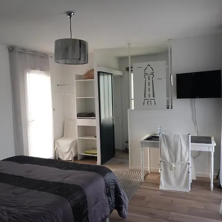 Maison Lucilda Alojamento de Acomodação e Pequeno-almoço Pessac