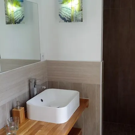 Alojamento de Acomodação e Pequeno-almoço Maison Lucilda Pessac