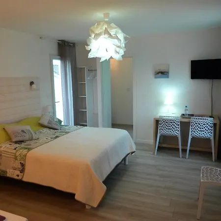 Alojamento de Acomodação e Pequeno-almoço Maison Lucilda Pessac