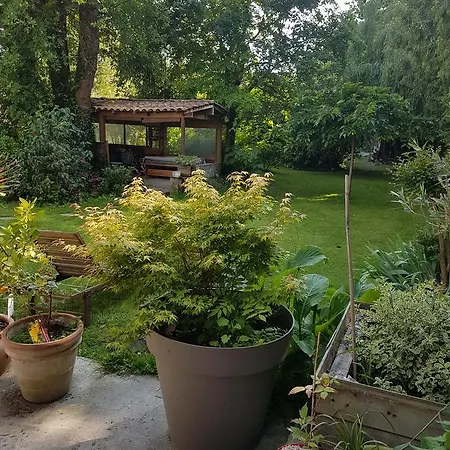 Maison Lucilda Frühstückspension Pessac