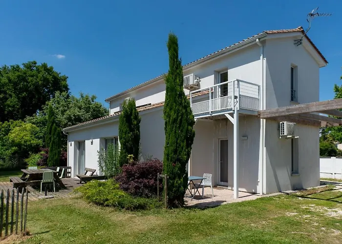 Maison Lucilda Bed and Breakfast 3*