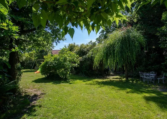 Bed & Breakfast Maison Lucilda 3*