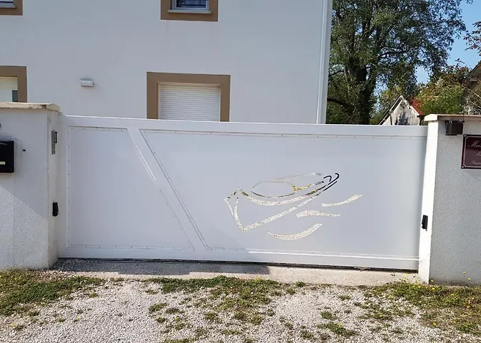 Bed and Breakfast Maison Lucilda Pessac