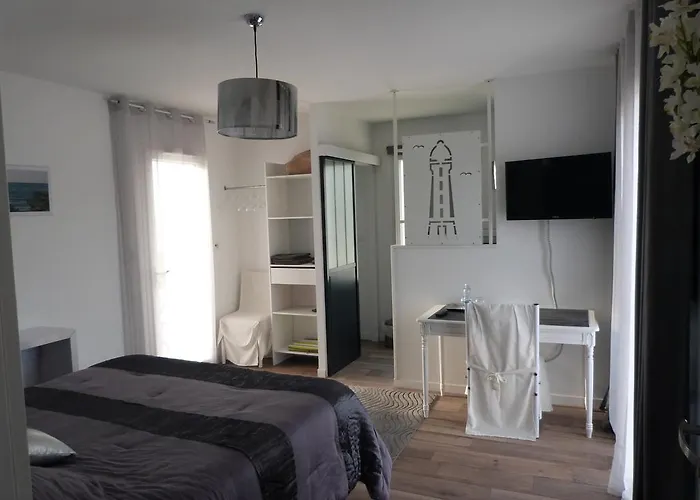 Maison Lucilda Bed & Breakfast Pessac