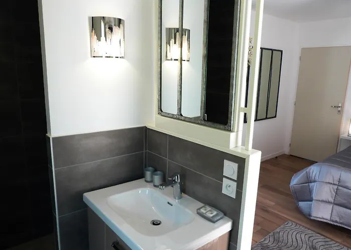 Bed & Breakfast Maison Lucilda Pessac