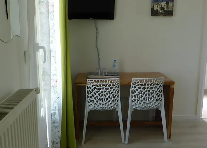 Bed & Breakfast Maison Lucilda Pessac