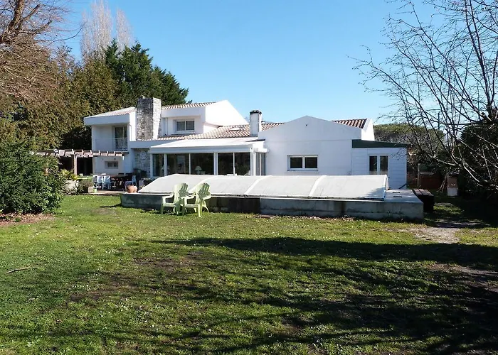 Maison Lucilda Bed & Breakfast Pessac