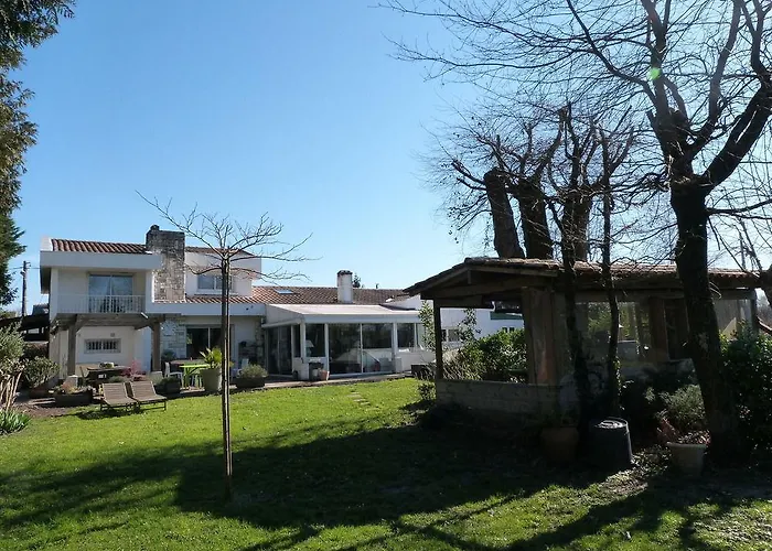 Maison Lucilda Bed & Breakfast Pessac