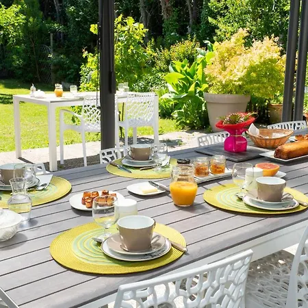 Maison Lucilda Bed & Breakfast