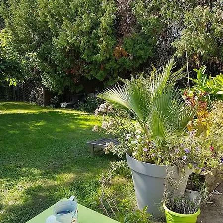Maison Lucilda Bed & Breakfast Pessac